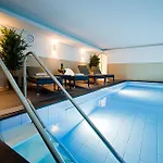 Zur Linde Hotel 3*