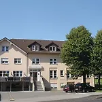 Wolf Zur Linde فندق