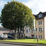 Hotel Zur Linde 3*