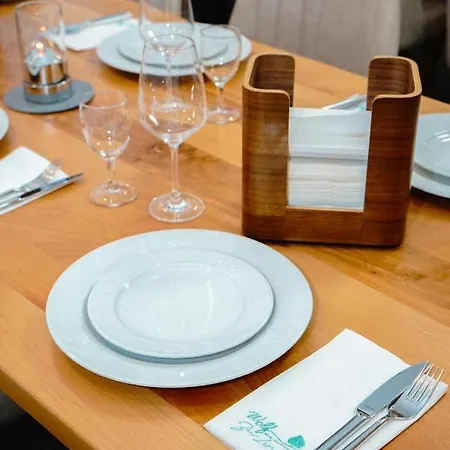 Wolf Zur Linde Kuenzell