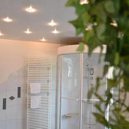 Wolf Zur Linde 3* Kuenzell