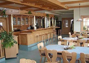 Wolf Zur Linde Hotel 3*