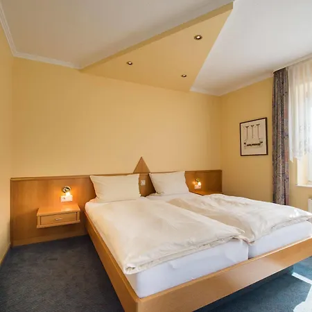 Wolf Zur Linde Hotel Kuenzell