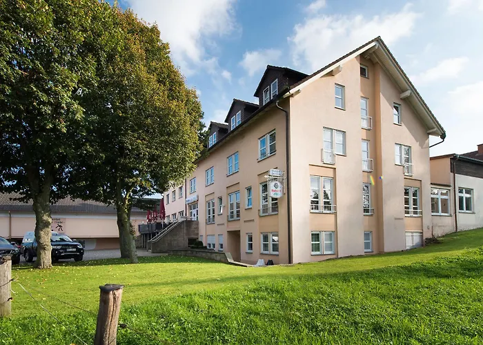 Zur Linde Hotel 3*